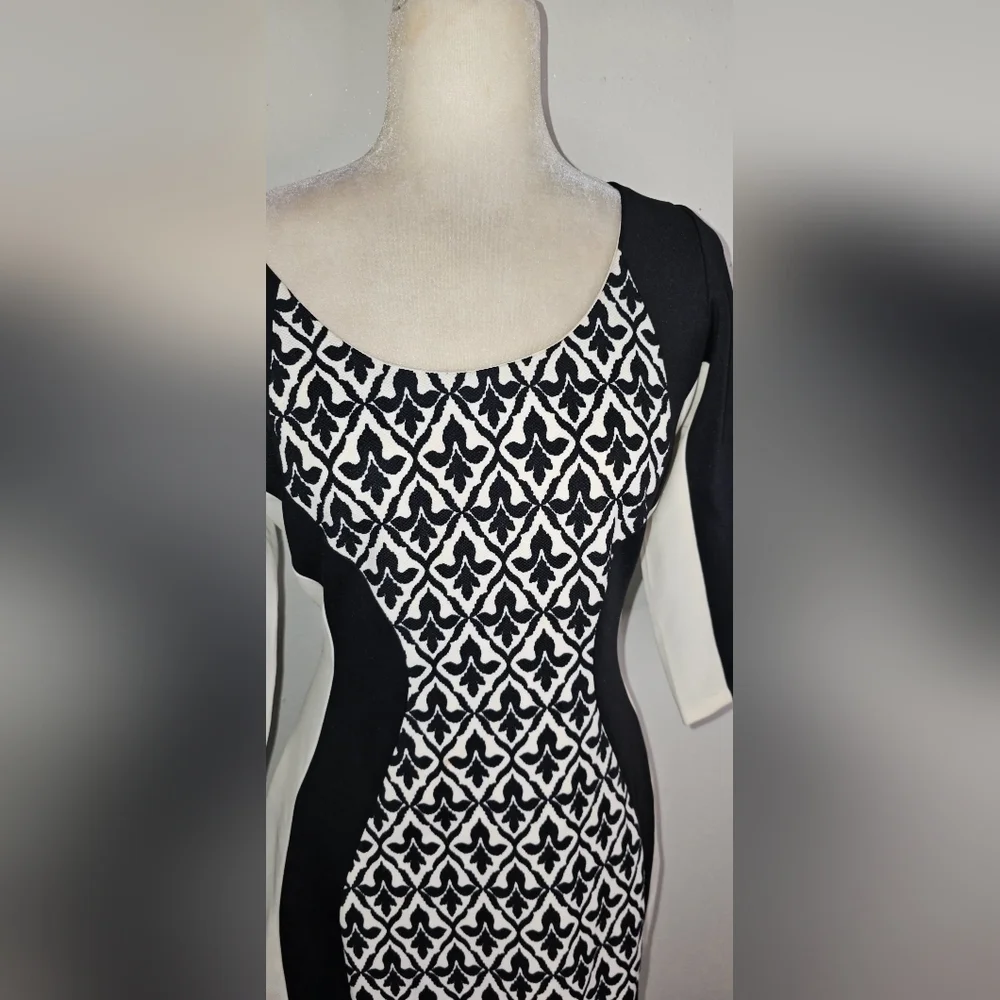 SANGRIA DRESS - Picture 2 of 7